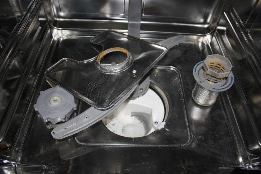 Opvaskemaskine vasker ikke rent - SÅDAN fikser du